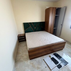 Bedroom in 1.5 BHK Builder Floor at DLF City Phase III, Dlf Cyber City – for Rent