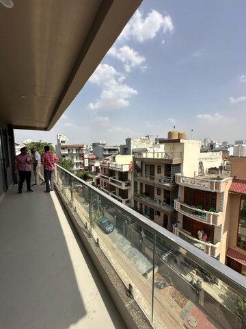 Balcony in 3 BHK Builder Floor at Sector 43 – for Rent