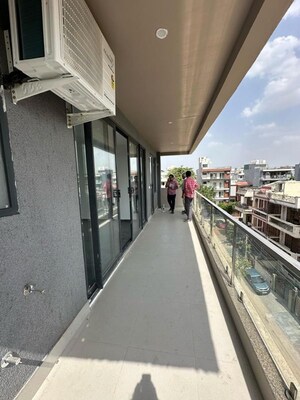 Balcony in 3 BHK Builder Floor at Sector 43 – for Rent