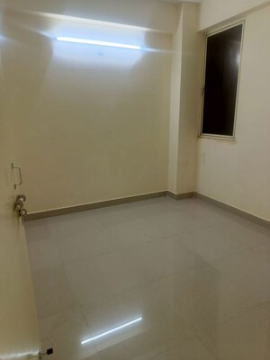 Room in 3 BHK Apartment at Conscient Habitat 78, Sector 78 – for Sale