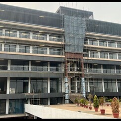Showroom For Rent in New Aster Plaza