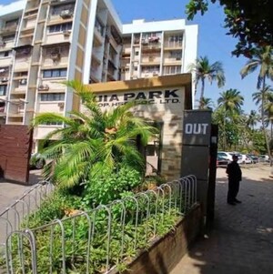 2 BHK Apartment – Exterior View View at Juhu - for Sale