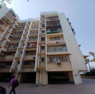 2 BHK Apartment – Exterior View View at Juhu - for Sale