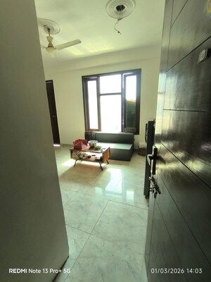 Room in 2 BHK Builder Floor at Saket – for Rent