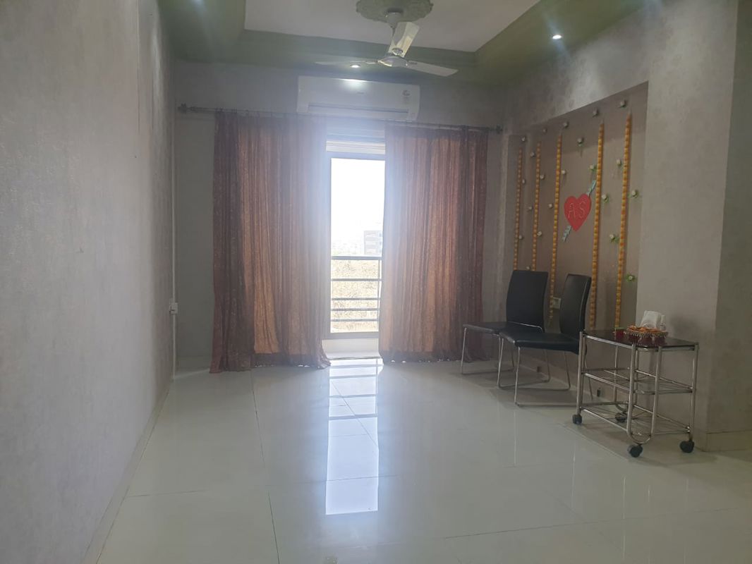 2.5 BHK + Study Room Apartment For Rent in Hubtown Akruti Orchid Park