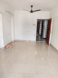 2 BHK Apartment For Rent in Lokhandwala Whispering Palms