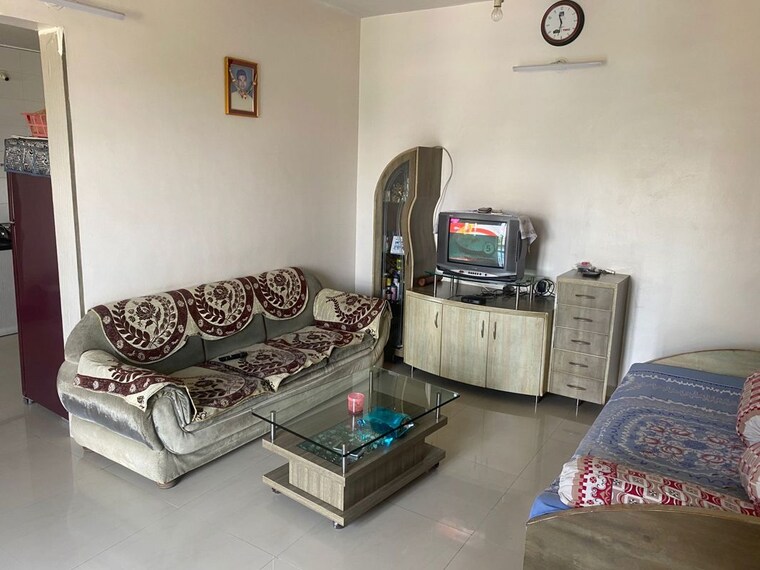 Living Room, eisha-sangam 2.5 Bedroom 1000 Sq.Ft. Apartment In Market Yard Pune 10055569
