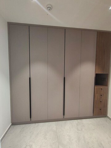 Room in 4 BHK Apartment at Sri Fortune Sonthalia Sky Villas, Kokapet – for Rent