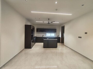 Room in 4 BHK Apartment at Sri Fortune Sonthalia Sky Villas, Kokapet – for Rent