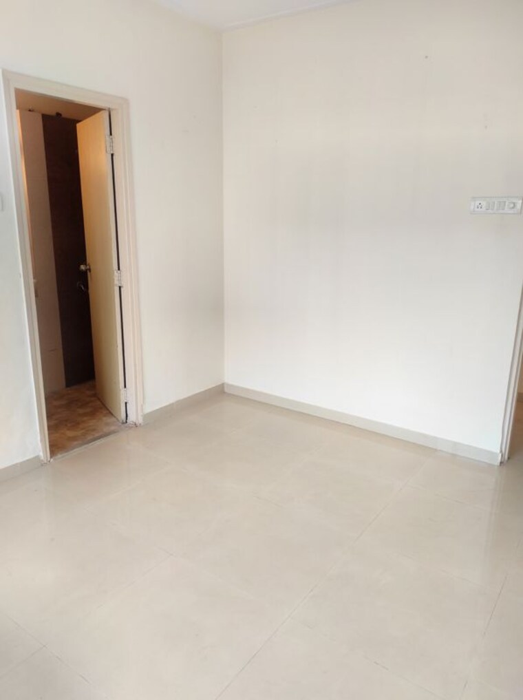 Room, lokhandwala-whispering-palms 1 Bedroom 430 Sq.Ft. Apartment In Kandivali East Mumbai 10055591