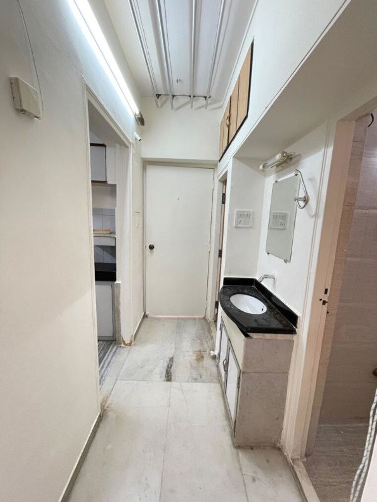 Bathroom, green-meadows-bluilding-2-chs-ltd 2 Bedroom 680 Sq.Ft. Apartment In Kandivali East Mumbai 10055606