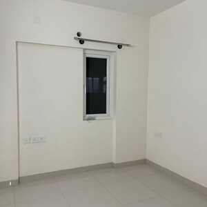 Room in 2.5 BHK Apartment at Salarpuria Sattva Park Cubix, Devanahalli – for Rent