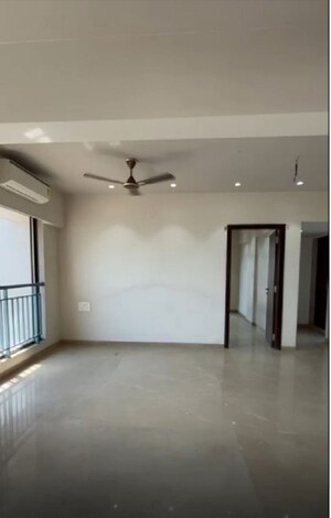 Living Room in 3.5 BHK Apartment at Tiara Apartments, Chembur – for Rent