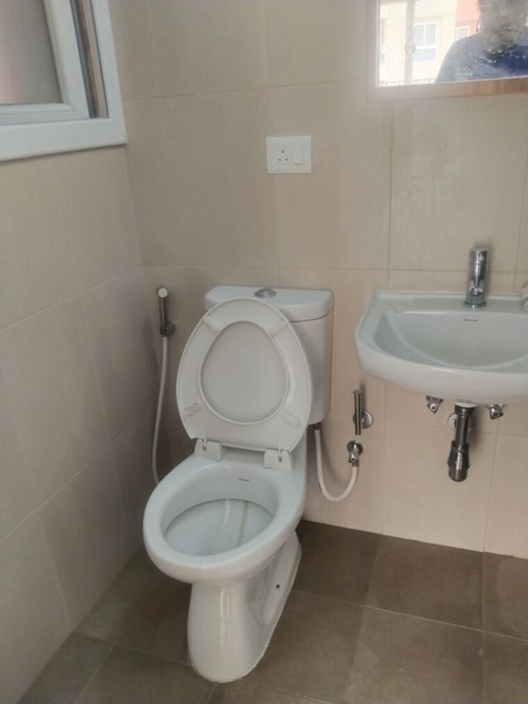 Bathroom, brigade-el-dorado 3 Bedroom 1043 Sq.Ft. Apartment In Bagaluru Bangalore 10055638