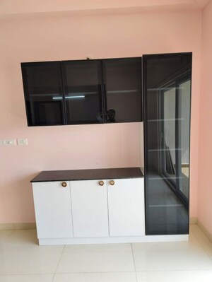 Room in 3.5 BHK Apartment at Prestige Tranquil, Kokapet – for Rent