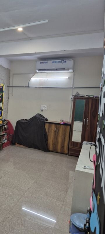 Team Area in 1 RK Independent House at RWA Apartments, Sector 31 – for Rent