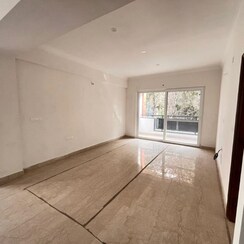 4 BHK + Servant Room,Extra Room Apartment For Rent in MG Road