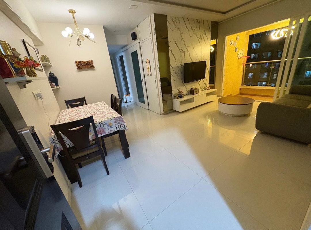 2 BHK Apartment For Rent in Rustomjee Azziano Wing E