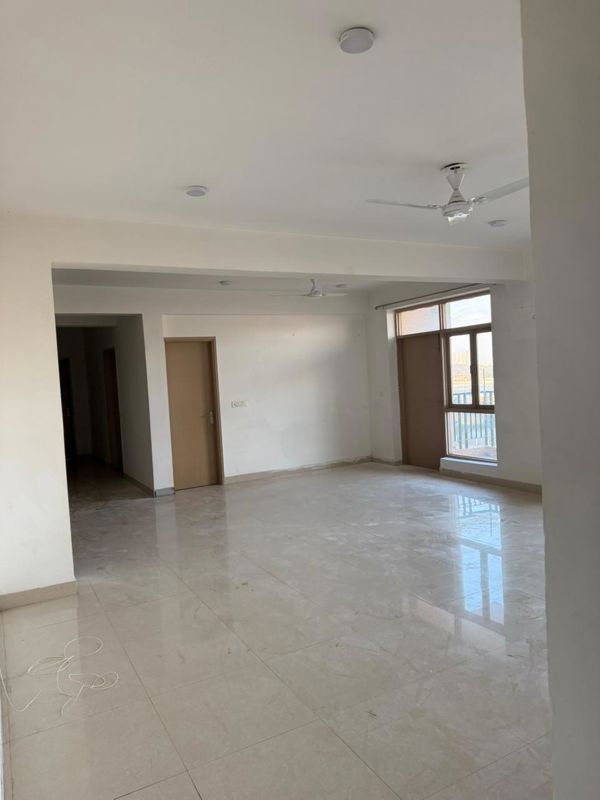 4 BHK + Servant Room 2800 Sq.Ft. Apartment in Lotus Elise