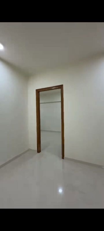 Room in 2 BHK Apartment at Shashtri Nagar – for Sale