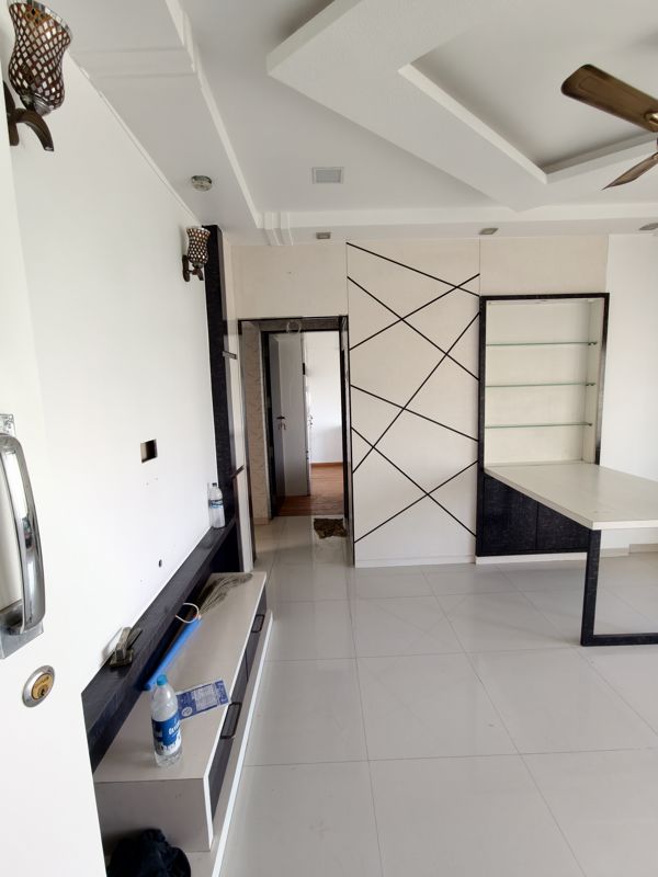 2 BHK Apartment For Rent in Shreeji Complex Dahisar West