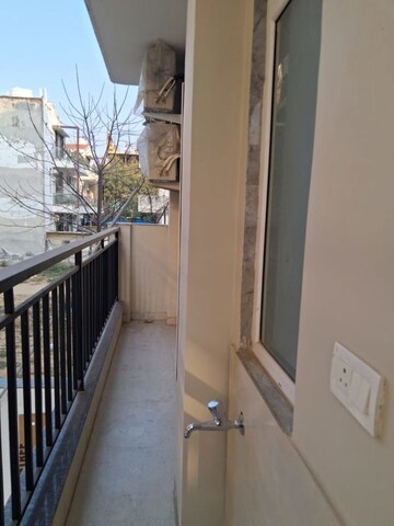 Balcony in 3 BHK Builder Floor at Ardee City, Sector 52 – for Rent
