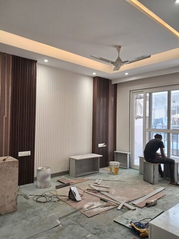 Living Room in 3 BHK Builder Floor at Ardee City, Sector 52 – for Rent