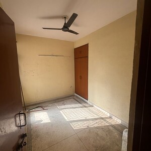 Bedroom in 2.5 BHK Apartment at Alok Vihar, Sector 50 – for Sale