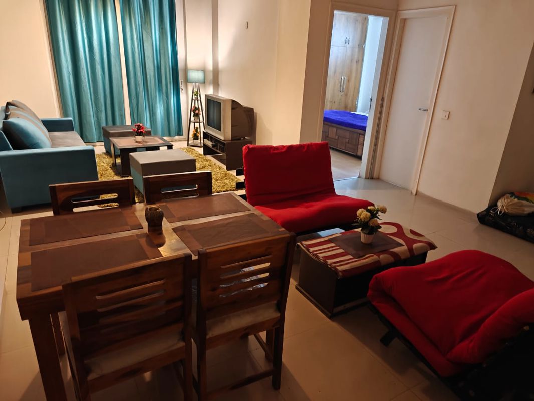 3.5 BHK + Servant Room Apartment For Rent in Emaar Palm Hills