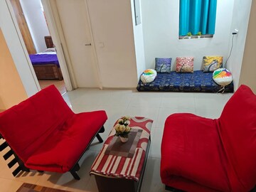 Bedroom in 3.5 BHK Apartment at Emaar Palm Hills, Sector 77 – for Rent