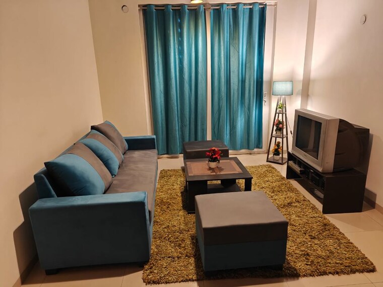 Living Room, emaar-palm-hills 3.5 Bedroom 1550 Sq.Ft. Apartment In Sector 77 Gurgaon 10055736