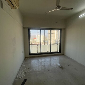 Room in 3 BHK Apartment at Kanakia Space Samarpan Exotica, Magathane – for Rent