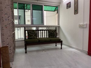 Living Room in 3 BHK Apartment at Nehru Nagar – for Rent