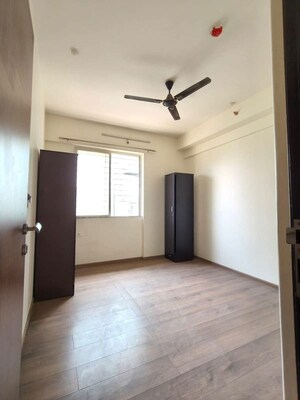 Room in 2 BHK Apartment at Gera Song Of Joy, Kharadi – for Rent