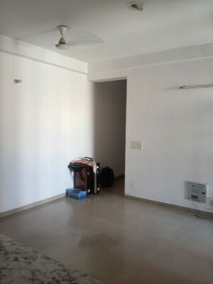 Room in 3 BHK Apartment at Mahagun Mywoods, Sector 16c Greater Noida – for Rent