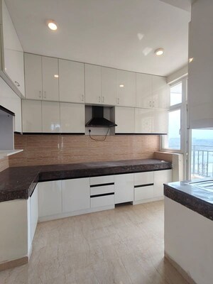 Kitchen in 3 BHK Apartment at Gomti Nagar – for Rent