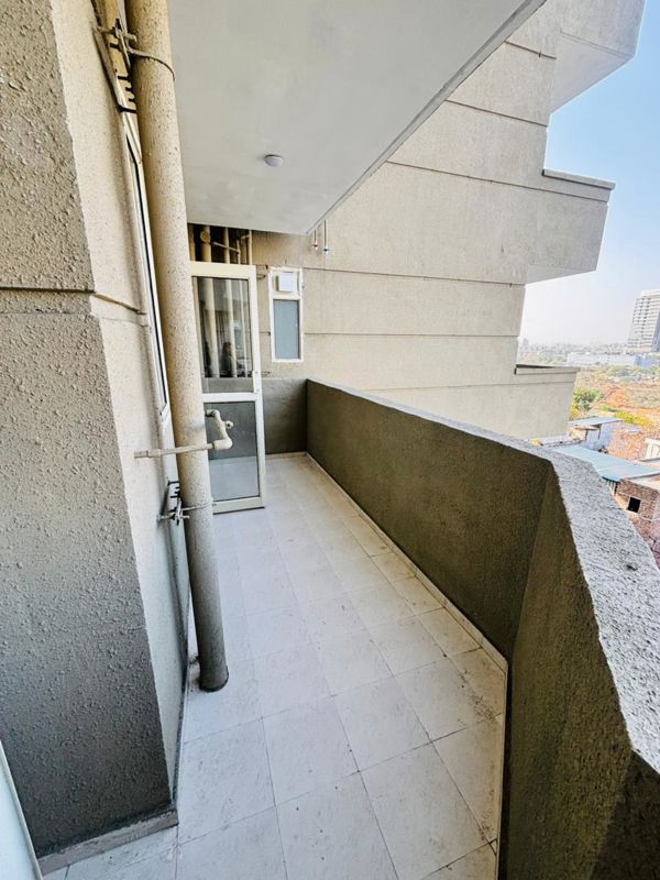 2 BHK Apartment For Rent in Pyramid Midtown