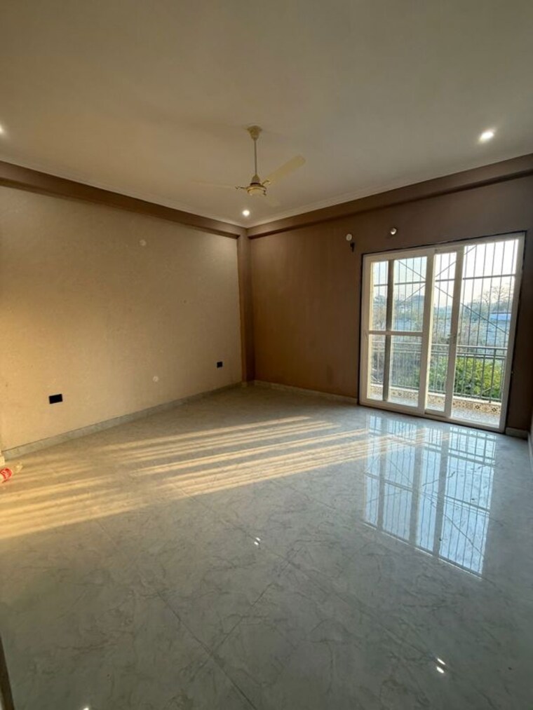 Room, canal road 4 Bedroom 125 Sq.Yd. Independent House In Canal Road Dehradun 10055826