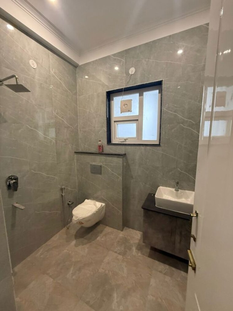 Bathroom, canal road 4 Bedroom 125 Sq.Yd. Independent House In Canal Road Dehradun 10055826