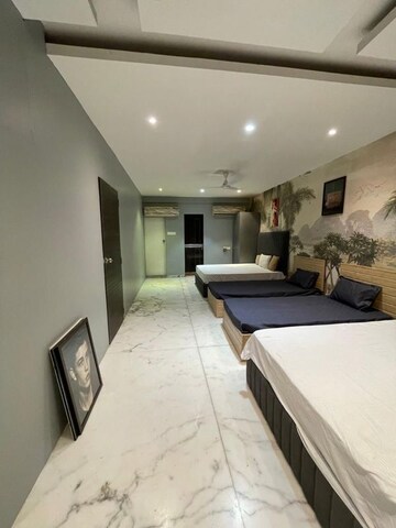 Room in 3 BHK Apartment at Lodha Bellissimo, Mahalaxmi – for Sale