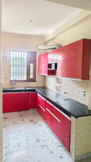 Kitchen in 2 BHK Independent House at Ansal Plaza Gurgaon, Palam Vihar – for Rent