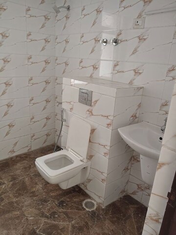 Bathroom in 4 BHK Apartment at SDS NRI Residency Omega II, Omega Ii Greater Noida – for Rent