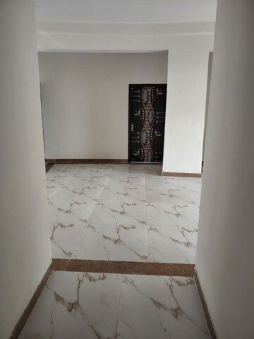 Room in 4 BHK Apartment at SDS NRI Residency Omega II, Omega Ii Greater Noida – for Rent