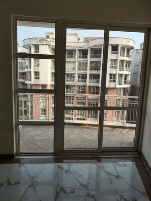 Room in 4 BHK Apartment at SDS NRI Residency Omega II, Omega Ii Greater Noida – for Rent