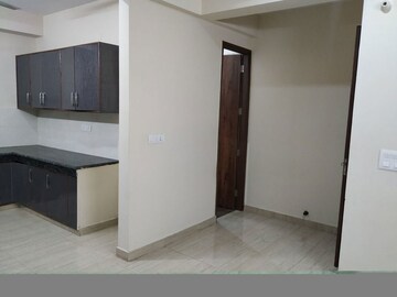 Room in 1 BHK Builder Floor at RWA Residential Society Sector 46, Sector 46 – for Rent