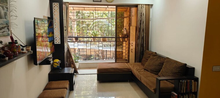Living Room, shiv-sai-paradise 1 Bedroom 700 Sq.Ft. Apartment In Majiwada Thane 10055869