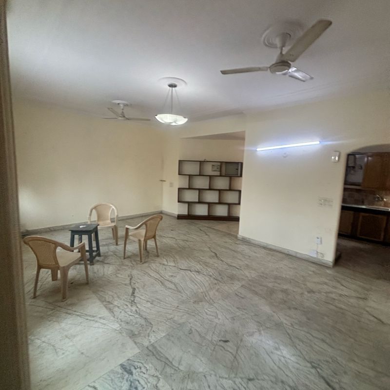 4 BHK 1750 Sq.Ft. Apartment in Alok Vihar