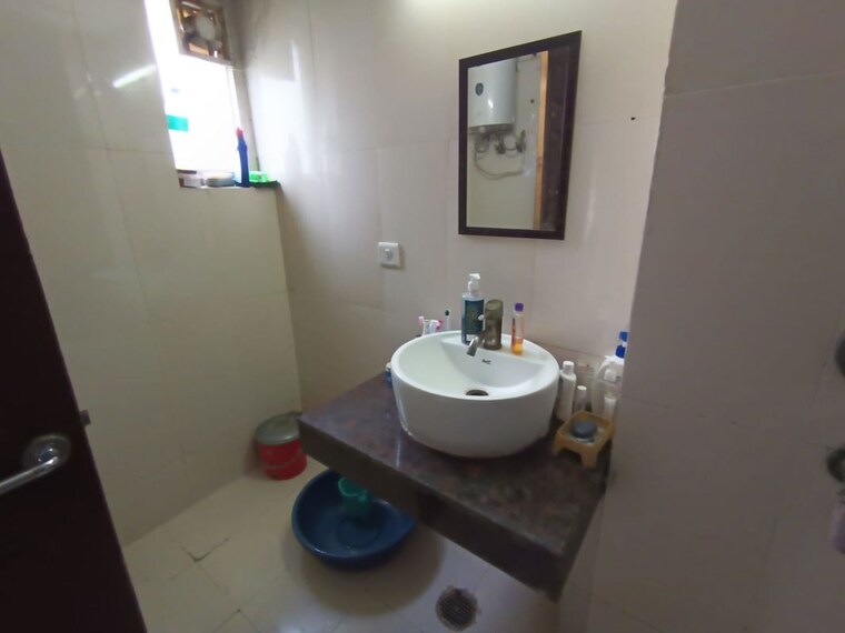Bathroom, logix-blossom-county 2 Bedroom 1350 Sq.Ft. Apartment In Sector 137 Noida 10055902