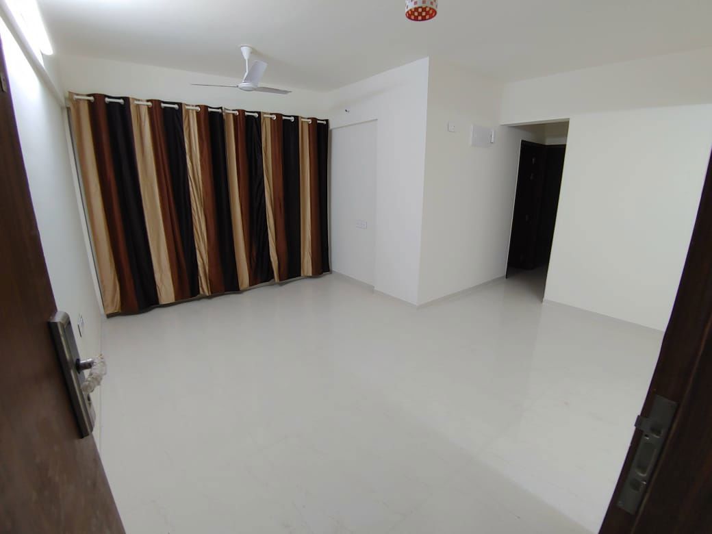 2 BHK Apartment For Rent in Shroff Signature Heights