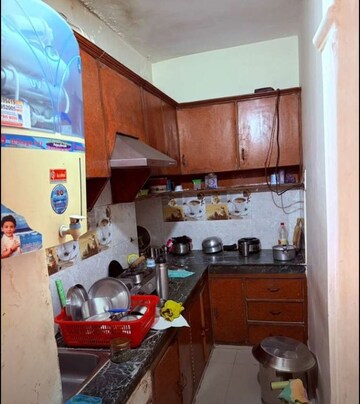 Master Bedroom in 3 BHK Builder Floor at Sector 64 – for Rent